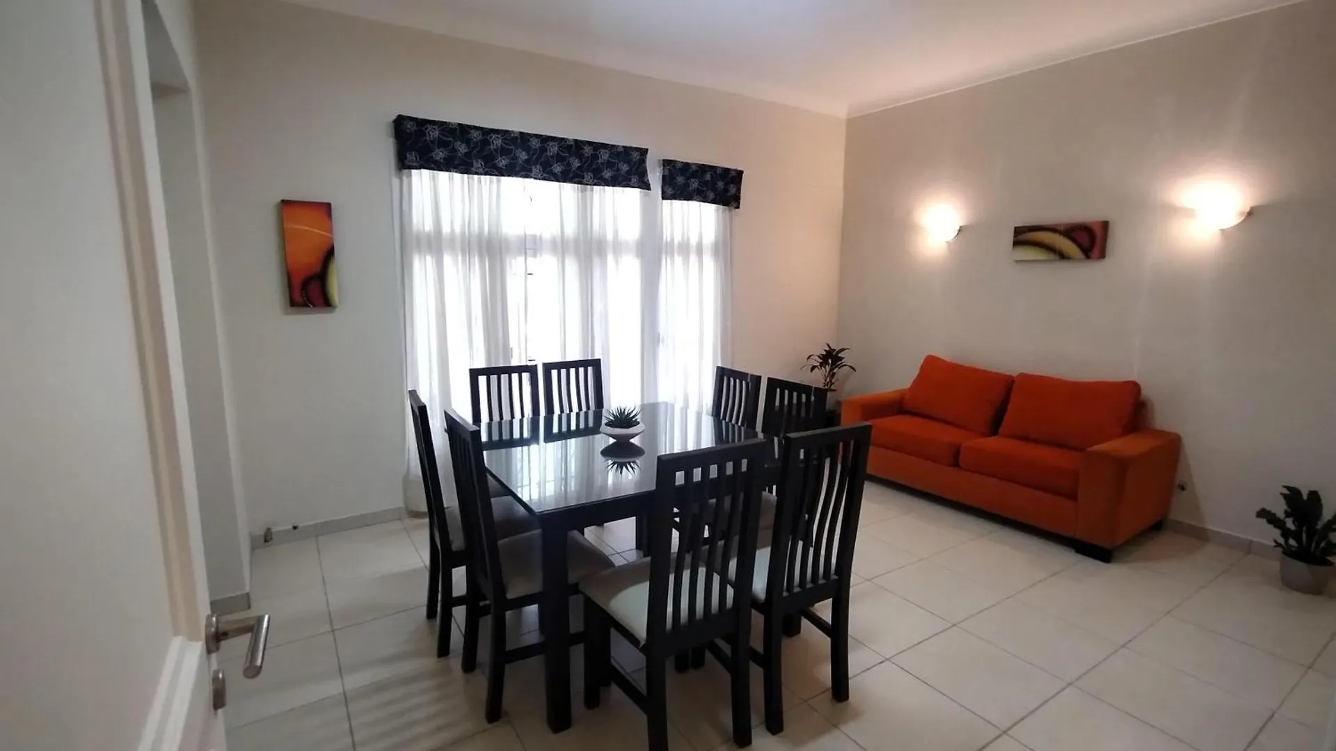 Hermosa Casa En Pleno Centro De Mendoza